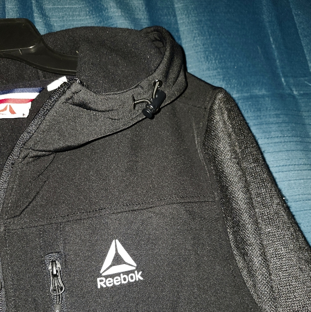 Reebok | Charcoal Black Zip-Up Hoodie - Picture 3 of 6